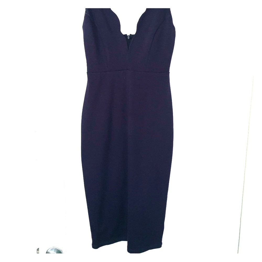 Lulus, scalloped v-neck bodycon dress